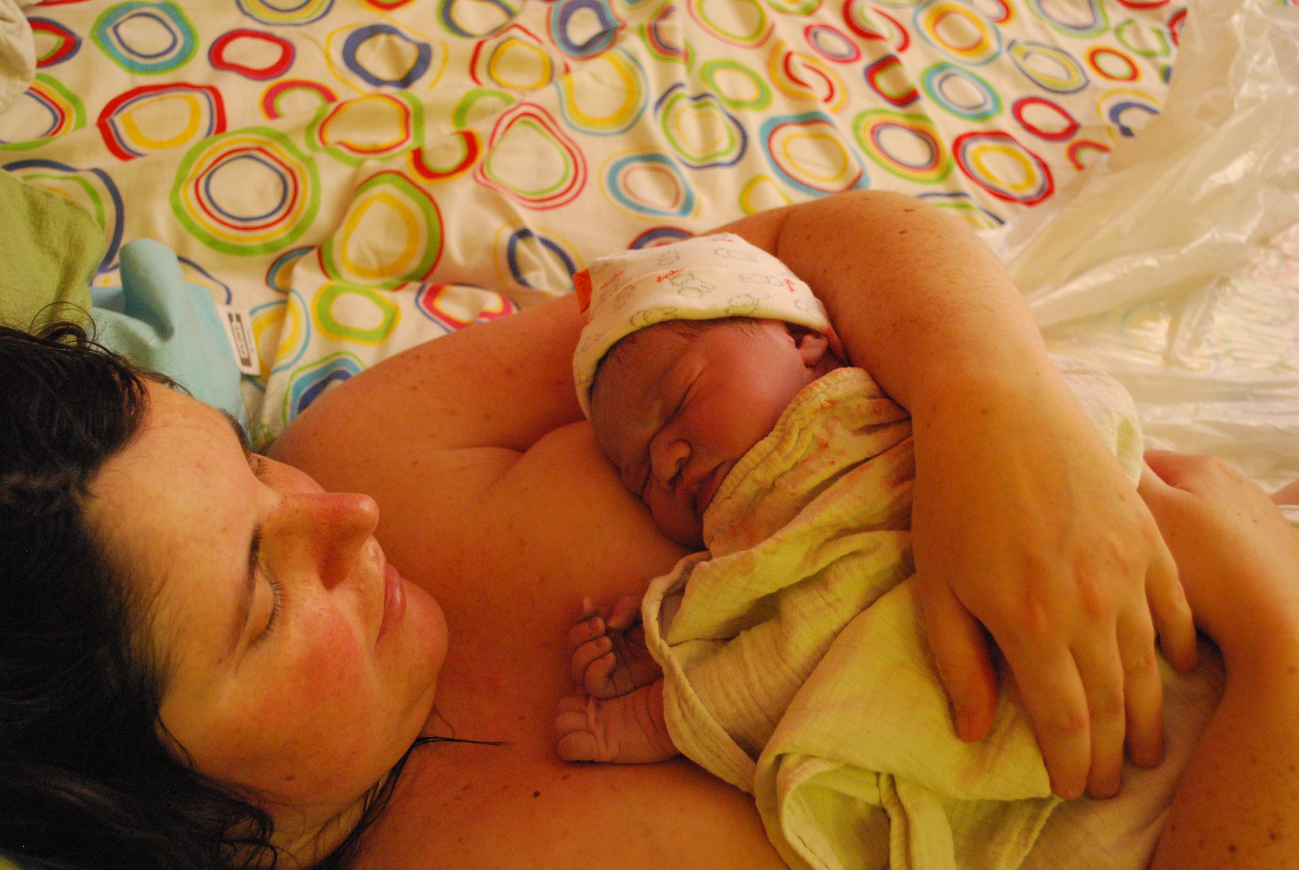 Omgekeerde wereld: bevalling begint in het ziekenhuis en eindigt thuis